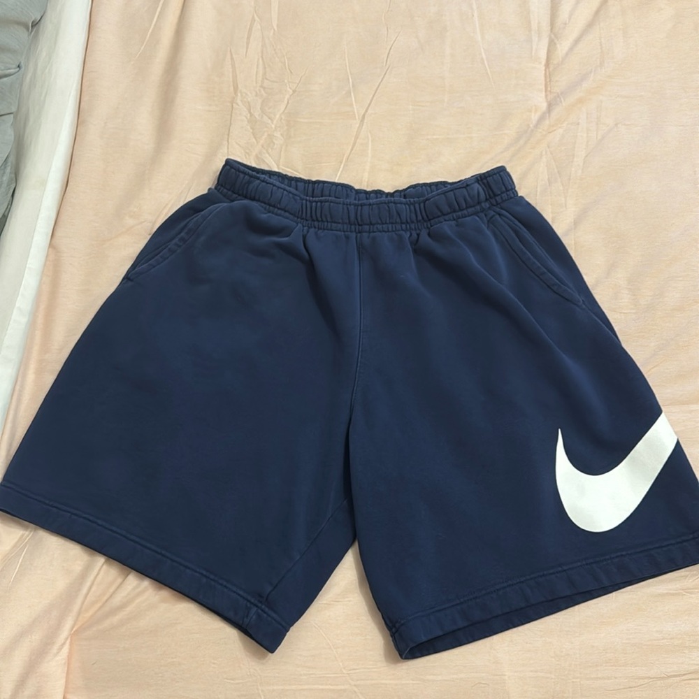 Men’s Nike sportwear club short